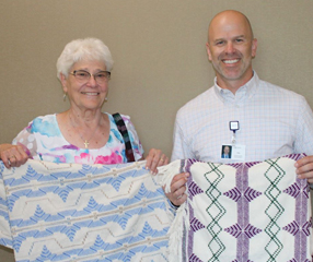 Iowan Donates Handmade Swedish Blankets